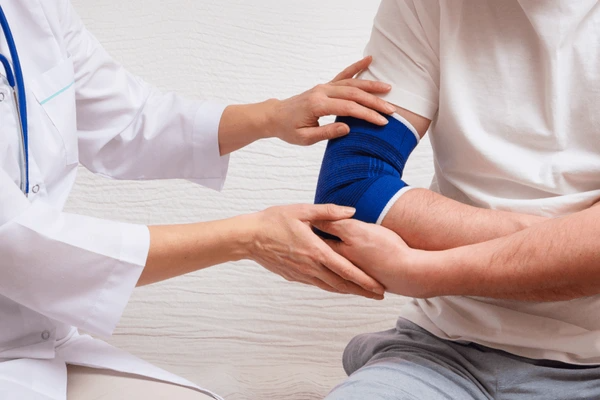 Golfer’s Elbow (Medial Epicondylitis) symptoms